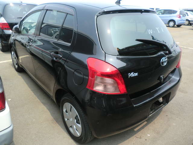 http://www.wy-it.jp/car/2007MODEL%20TOYOTA%20VITZ%20SCP90-2027153%20P13.jpg